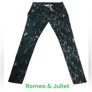 Romeo & Juliet Couture Skinny Jeans Peacock Size 29